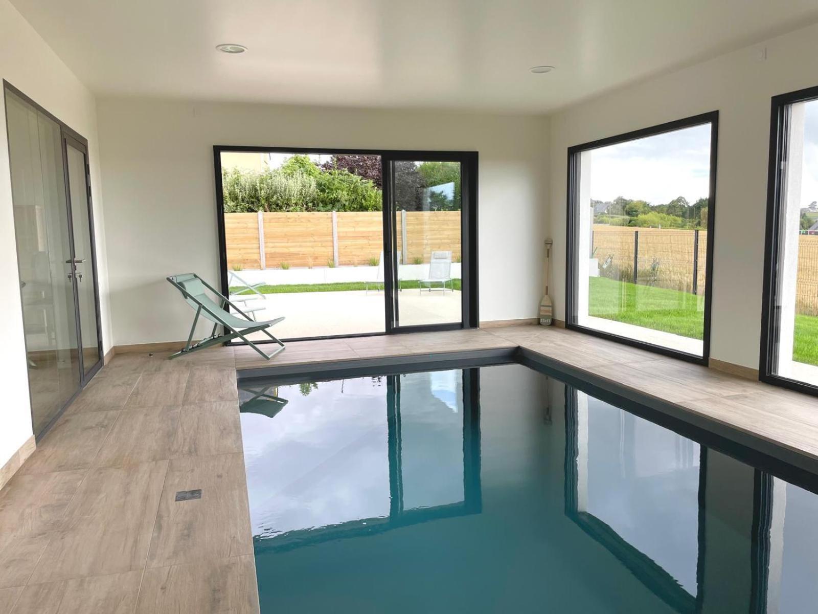 Magnifique Maison Vue Mer Avec Piscine Interieure Carantec Exterior photo