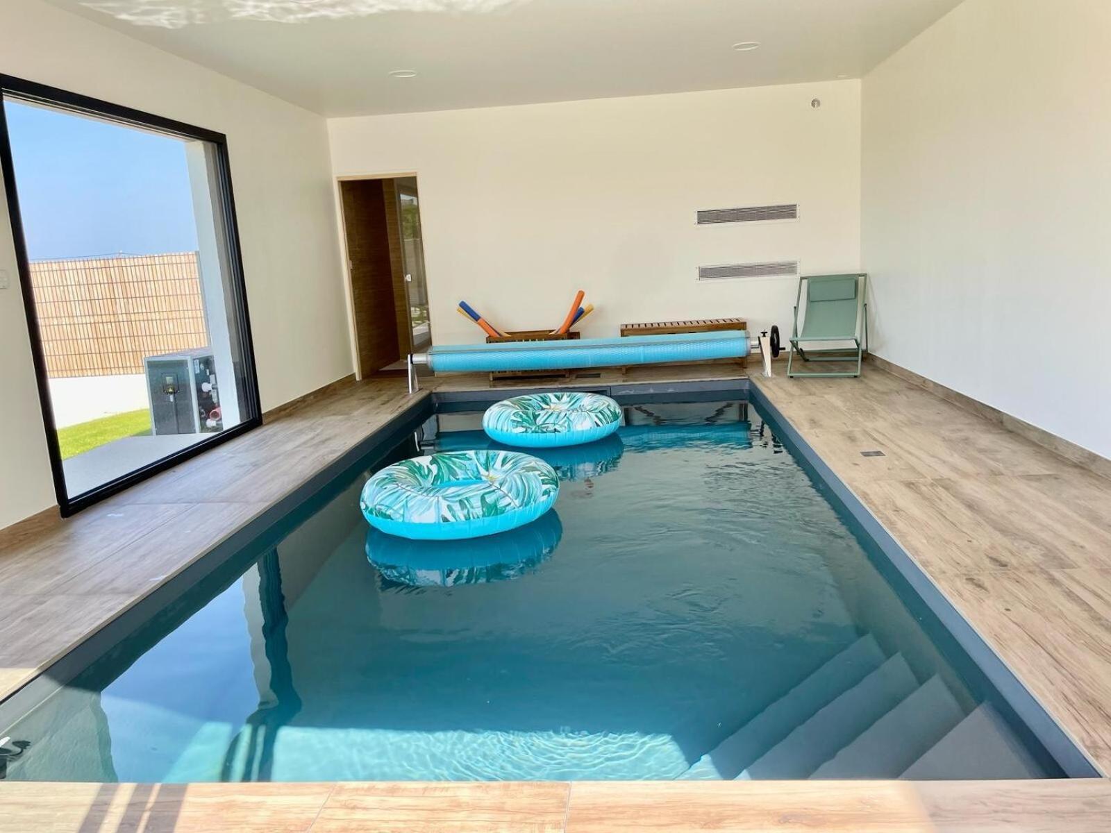 Magnifique Maison Vue Mer Avec Piscine Interieure Carantec Room photo