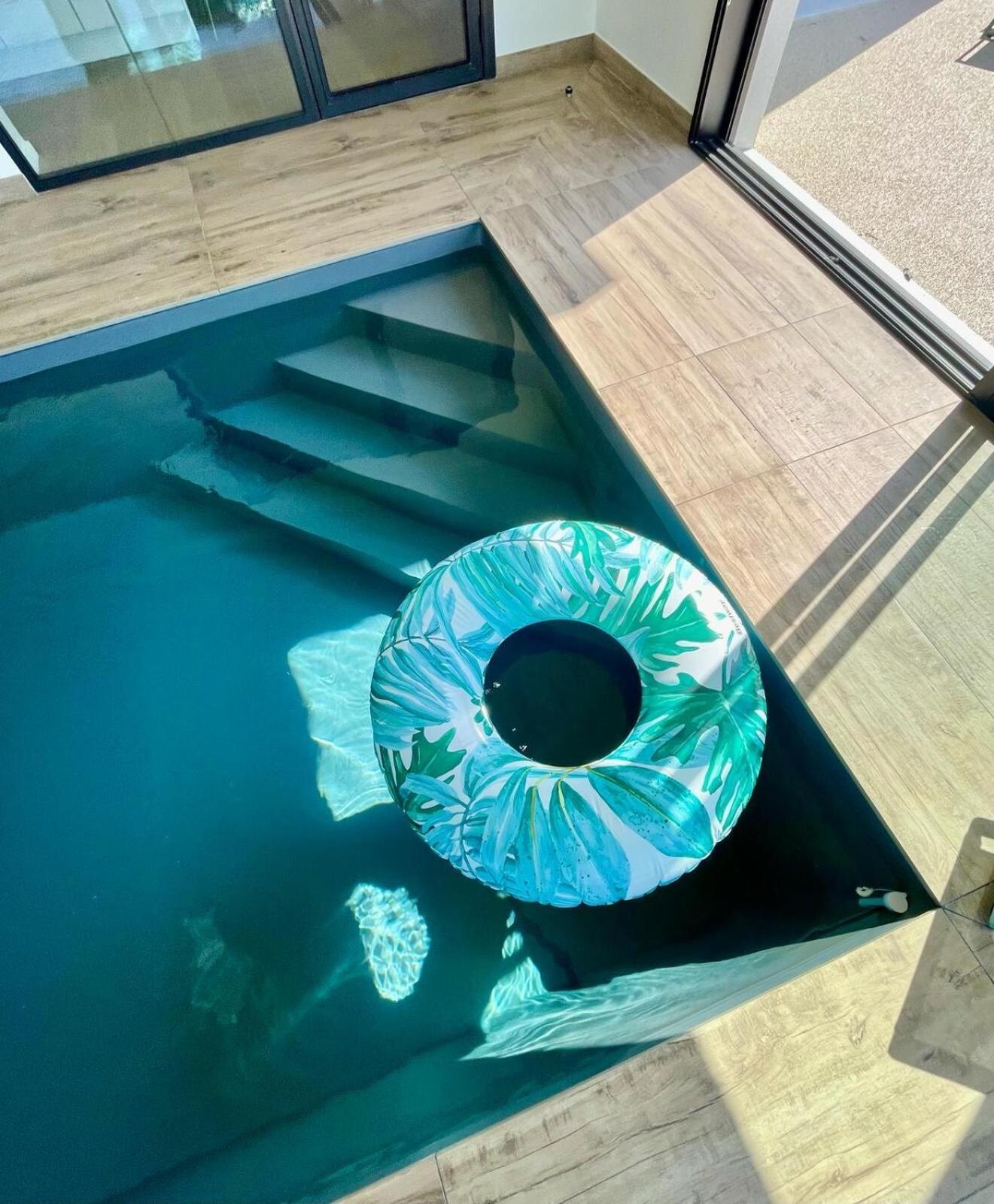 Magnifique Maison Vue Mer Avec Piscine Interieure Carantec Exterior photo